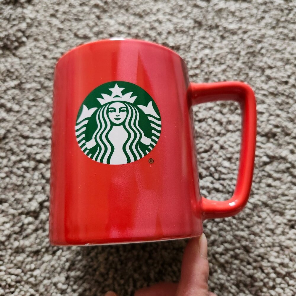Starbucks Red & Dark Red Marble "D" Handle Coffee Tea Mug 2022 11 Oz